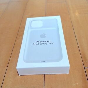 iPhone 11 Pro Smart Battery Case